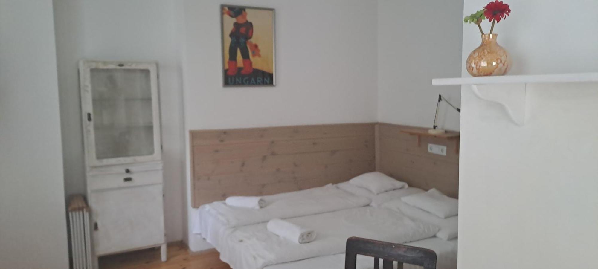 Plitzner Belvarosi Apartmanhaz 埃格尔 外观 照片